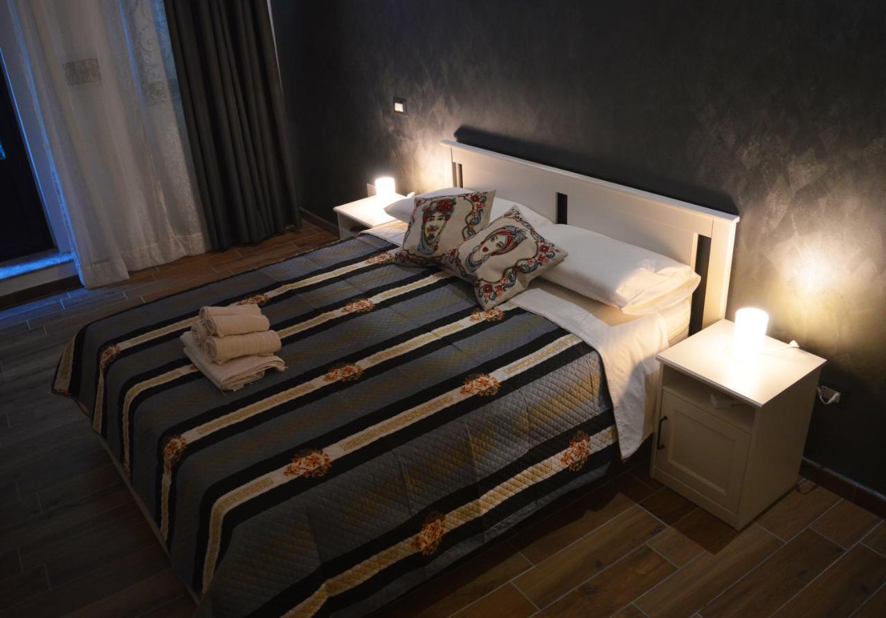 La Jacaranda Rooms Taormina Exterior foto
